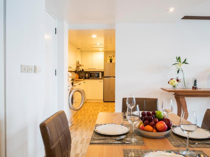 grand mercure bangkok atrium