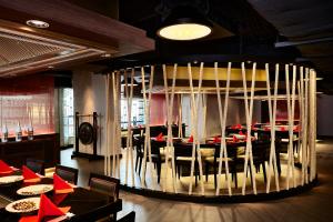 grand mercure bangkok atrium