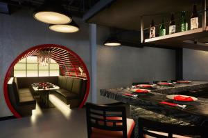 grand mercure bangkok atrium