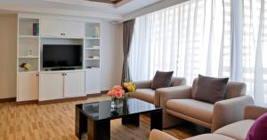 grand mercure bangkok atrium