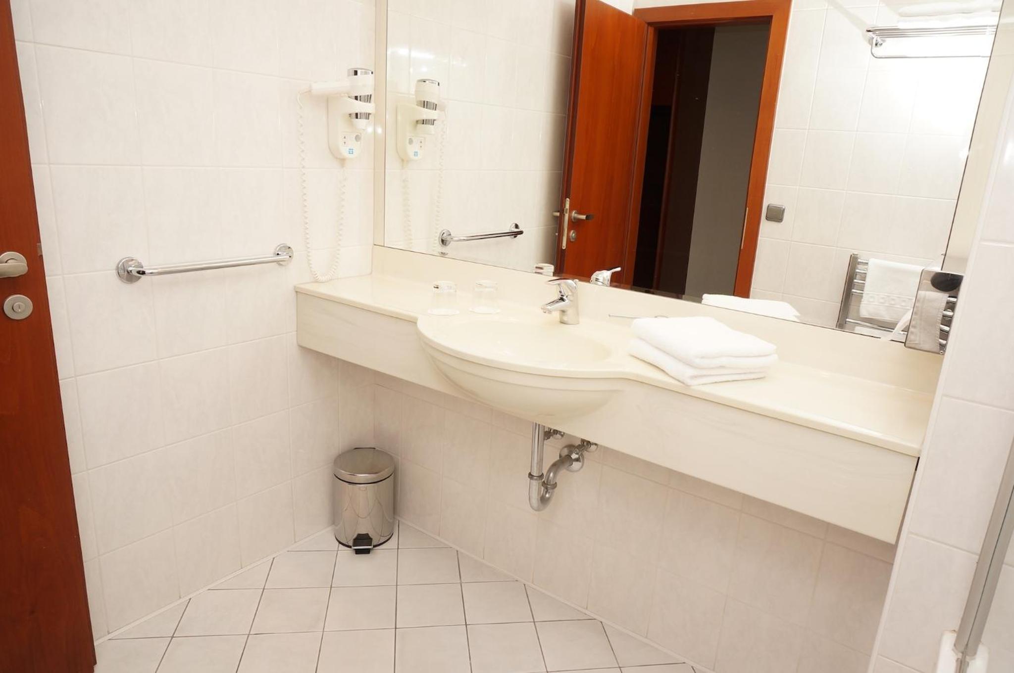 doubletree by hilton sukhumvit bangkok