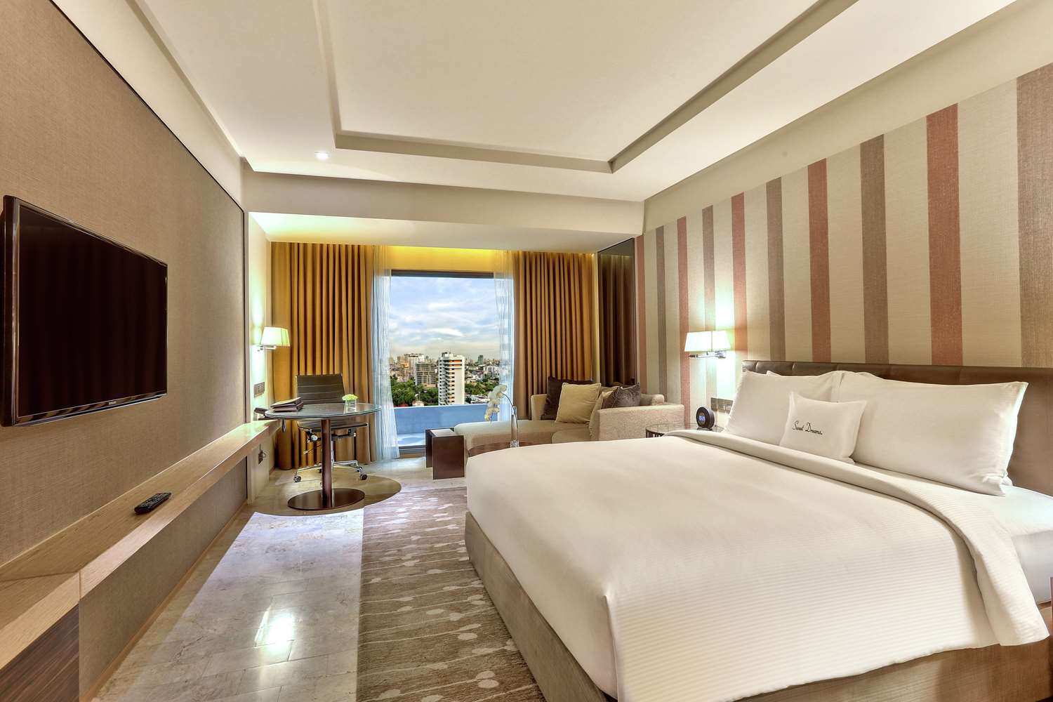 doubletree by hilton sukhumvit bangkok