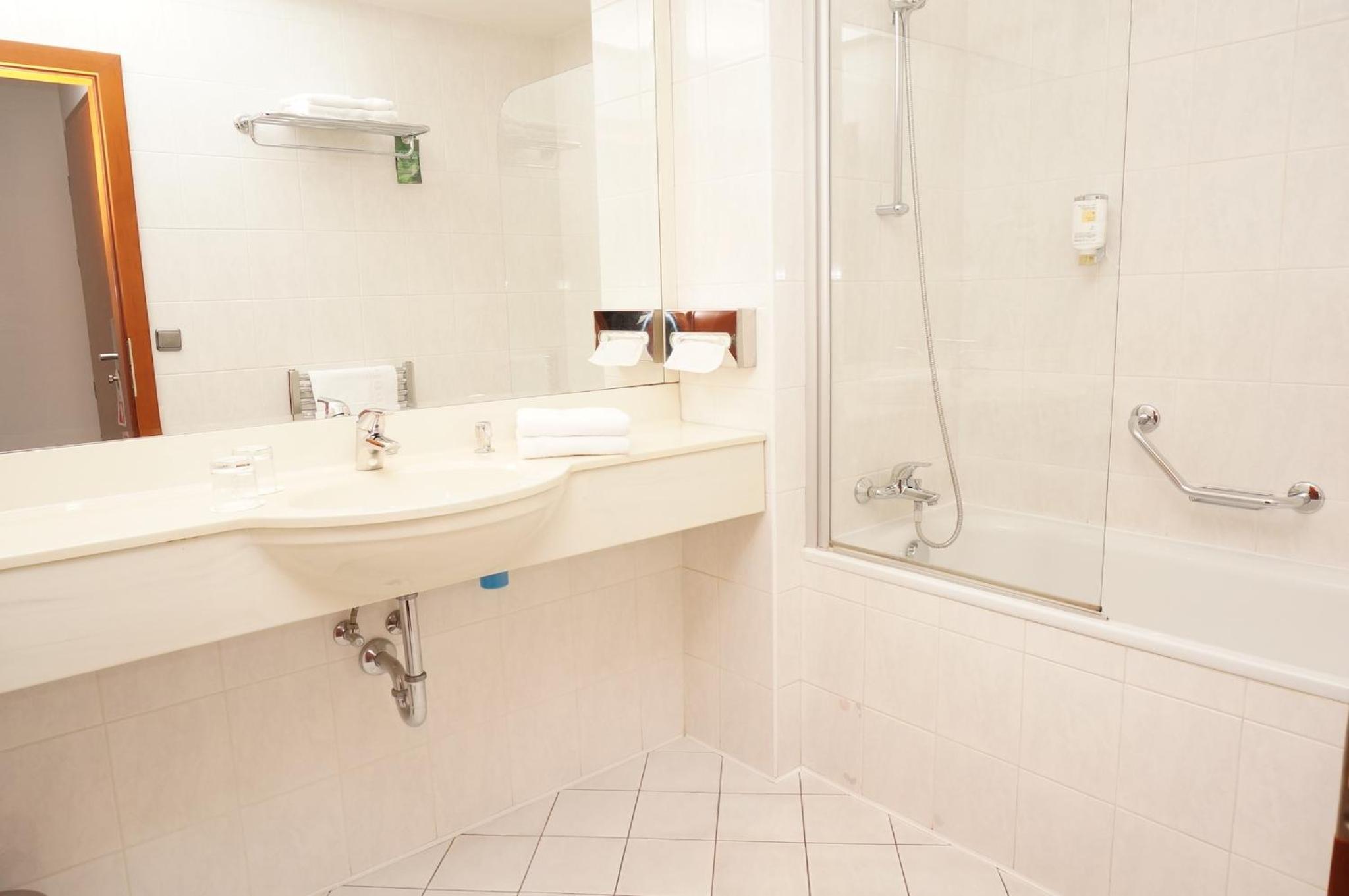 doubletree by hilton sukhumvit bangkok