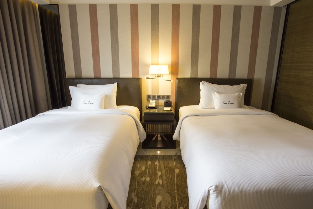 doubletree by hilton sukhumvit bangkok