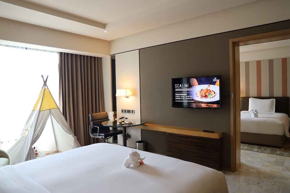 doubletree by hilton sukhumvit bangkok