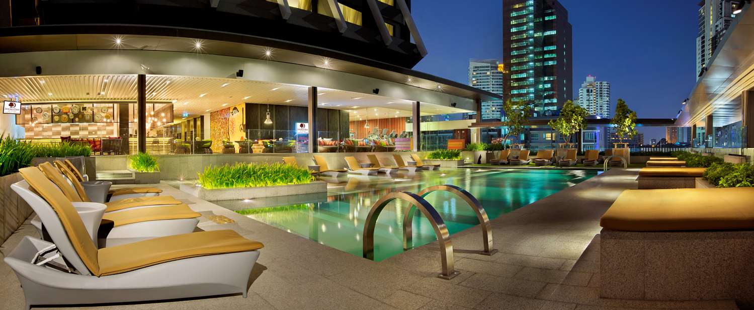 doubletree by hilton sukhumvit bangkok