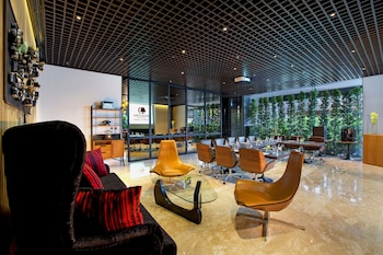doubletree by hilton sukhumvit bangkok