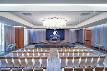 doubletree by hilton sukhumvit bangkok