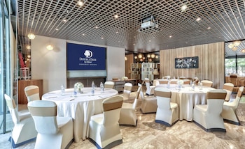 doubletree by hilton sukhumvit bangkok