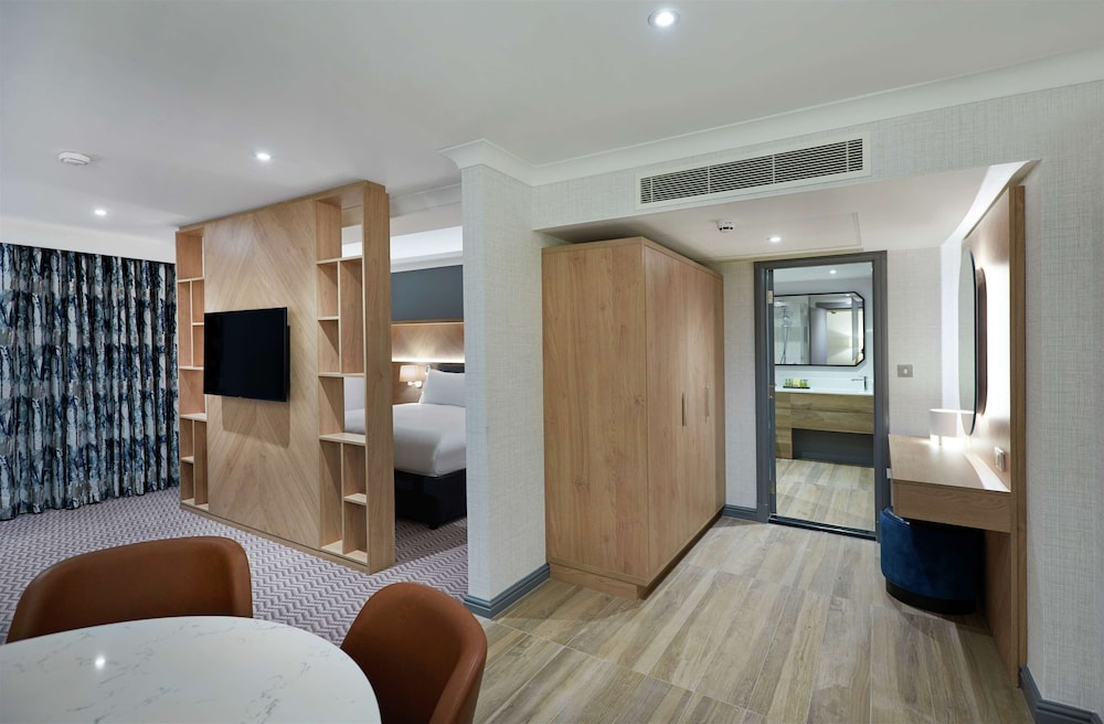 hilton london croydon
