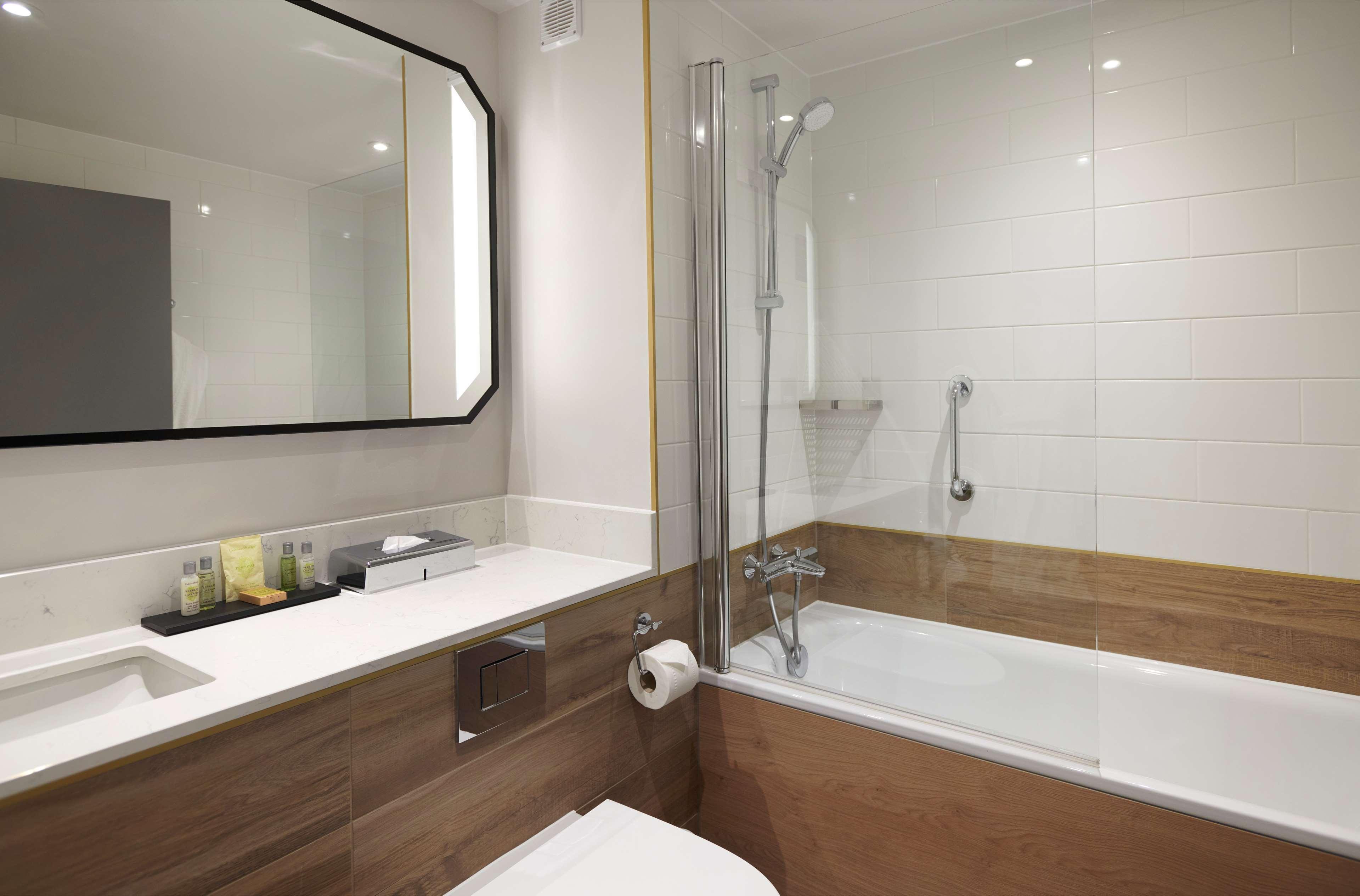 hilton london croydon