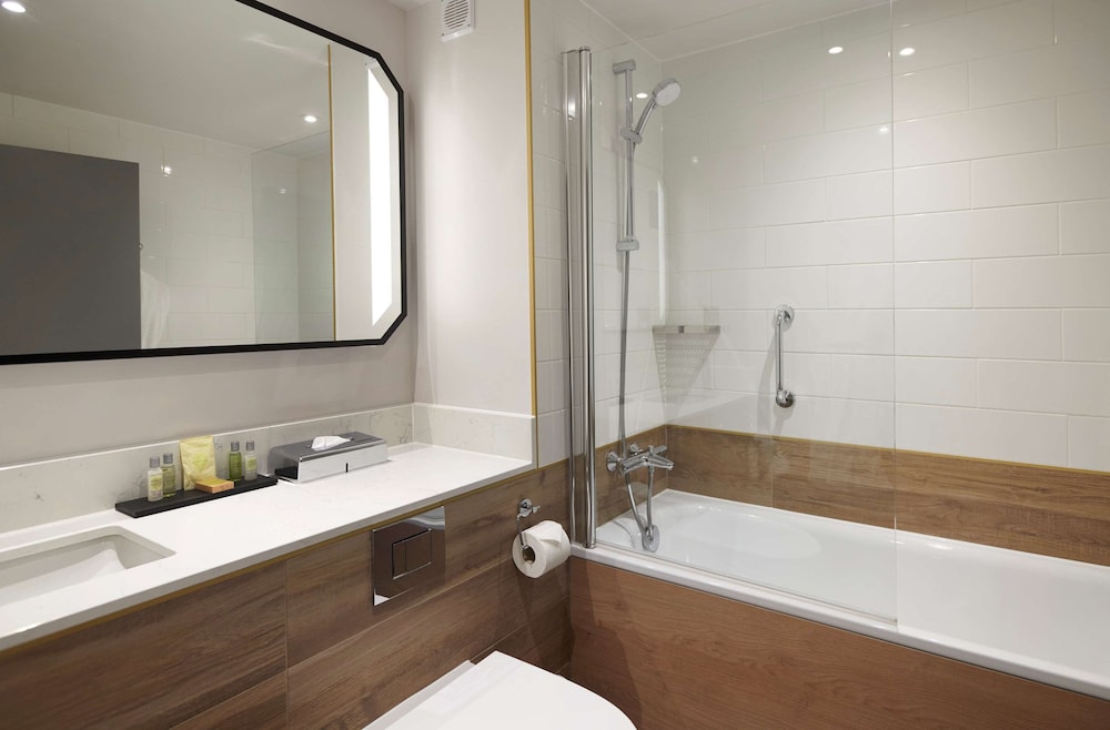 hilton london croydon