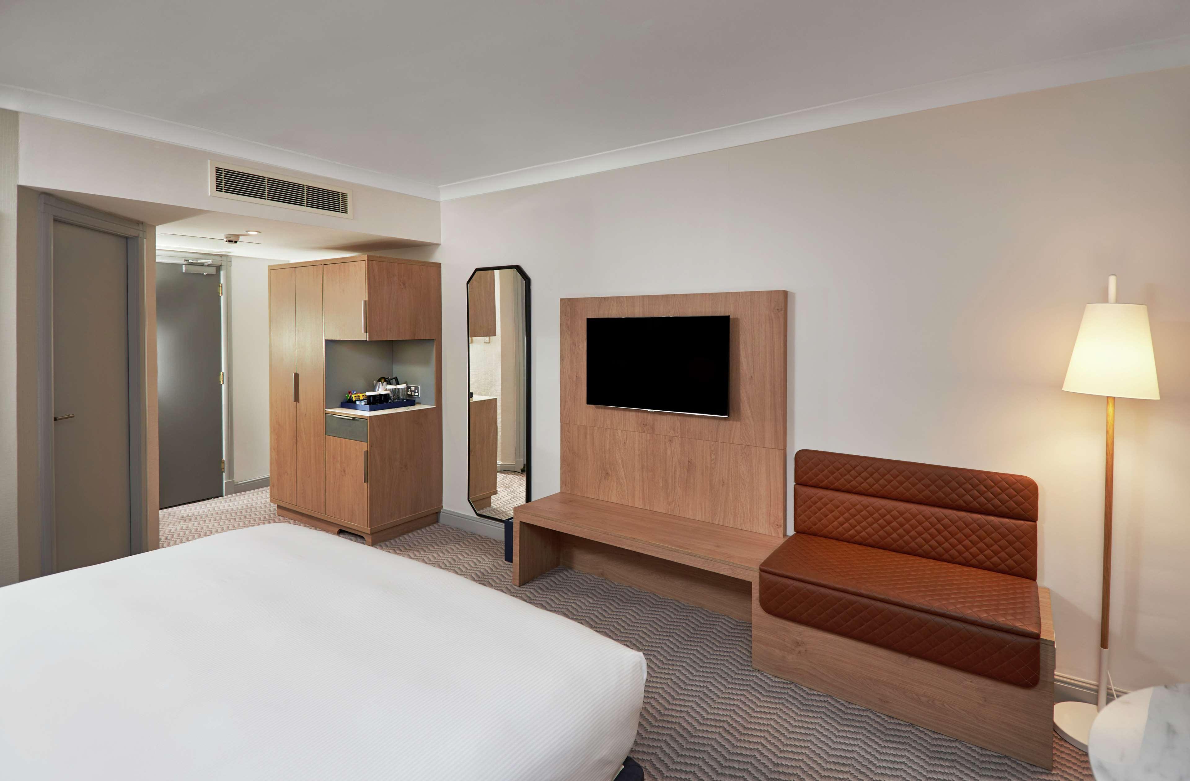 hilton london croydon