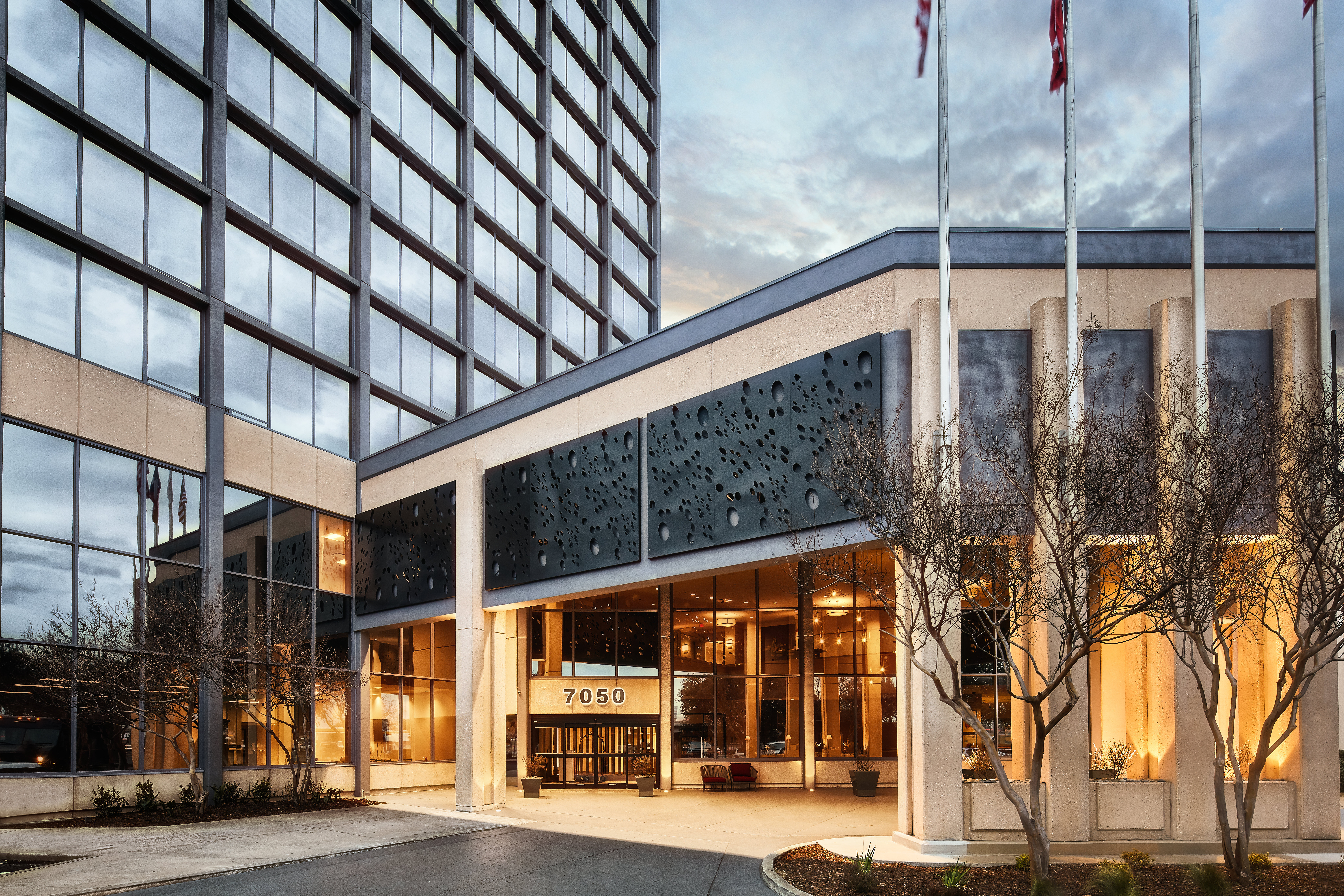 crowne plaza dallas market ctr love field by ihg