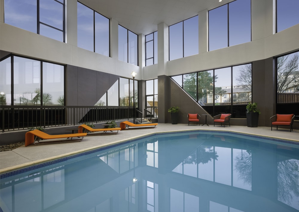 crowne plaza dallas market ctr love field by ihg