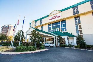 hilton garden inn dallas market center