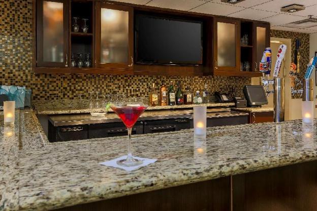 hilton garden inn dallas market center