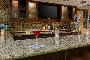 hilton garden inn dallas market center