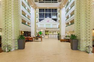 hilton garden inn dallas market center