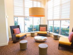 hilton garden inn dallas market center