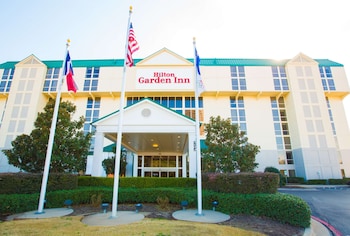 hilton garden inn dallas market center