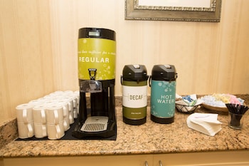 hilton garden inn dallas market center