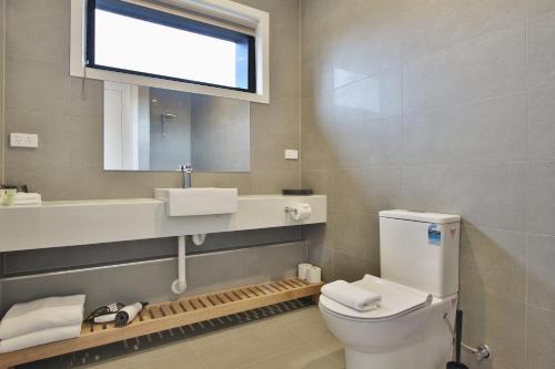 comfort hotel dandenong