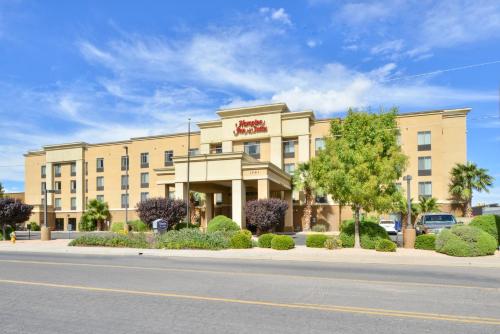 hampton inn and suites kingman