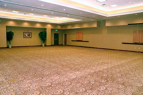 hampton inn and suites kingman
