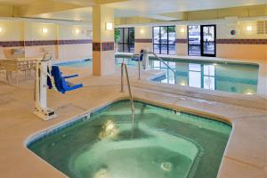 hampton inn and suites kingman