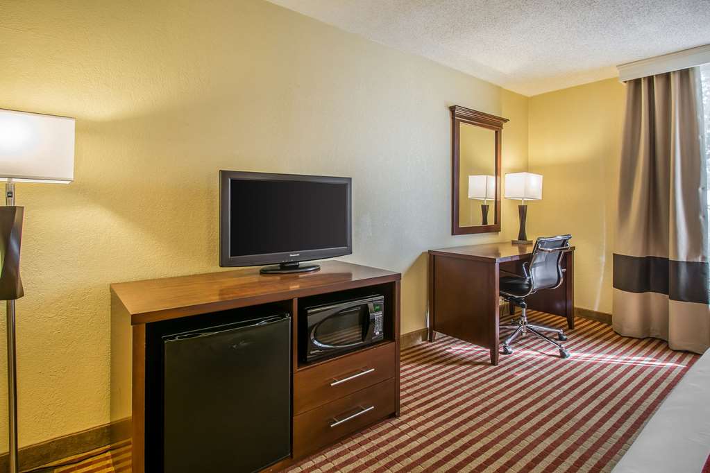 comfort inn and suites kissimmee by the parks