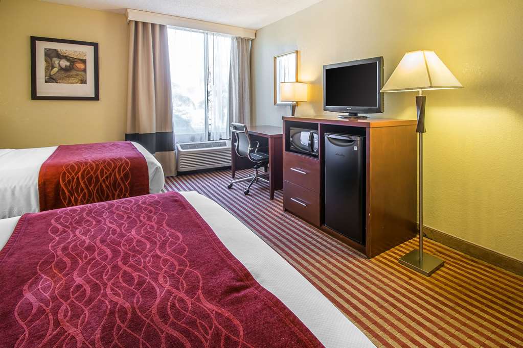 comfort inn and suites kissimmee by the parks