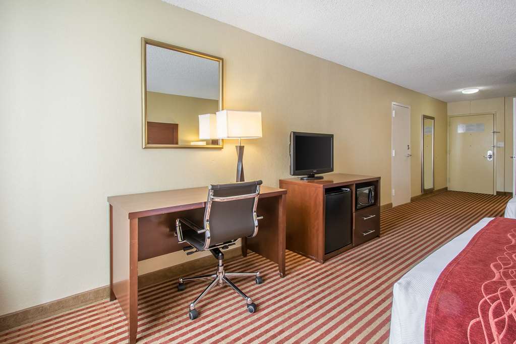 comfort inn and suites kissimmee by the parks