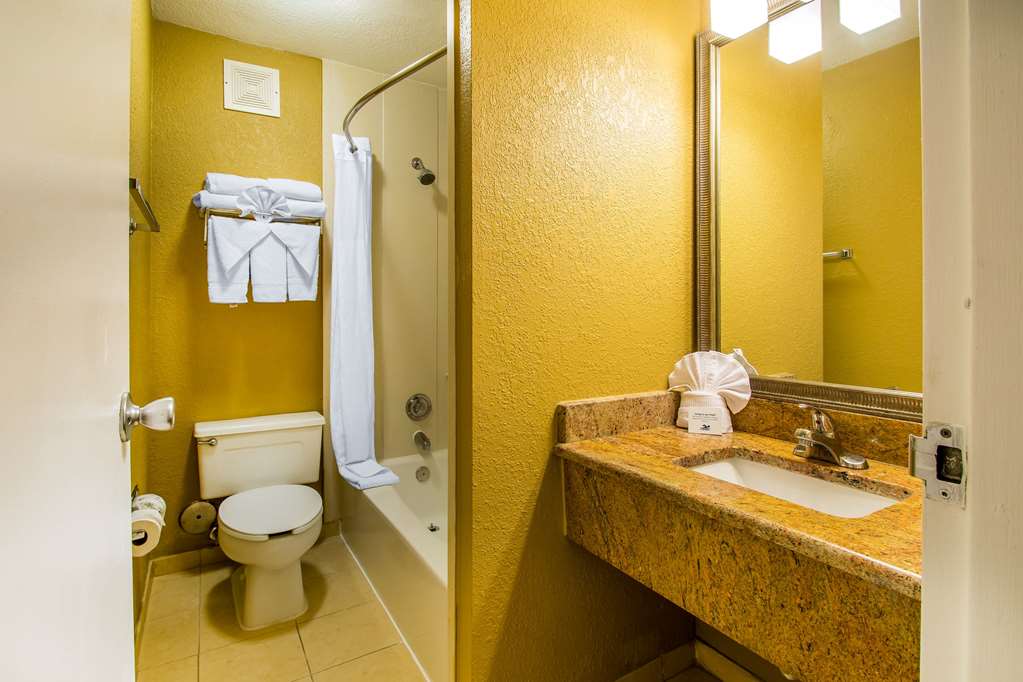 comfort inn and suites kissimmee by the parks