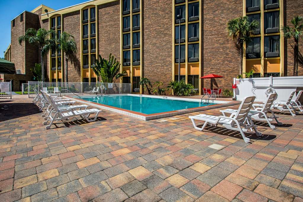 comfort inn and suites kissimmee by the parks