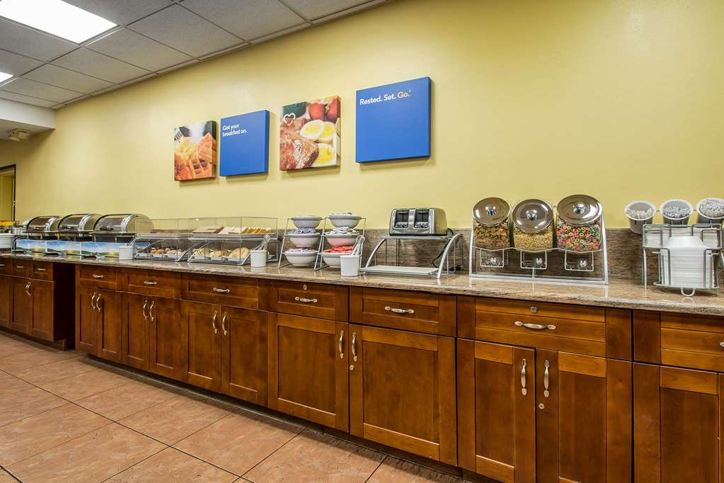 comfort inn and suites kissimmee by the parks