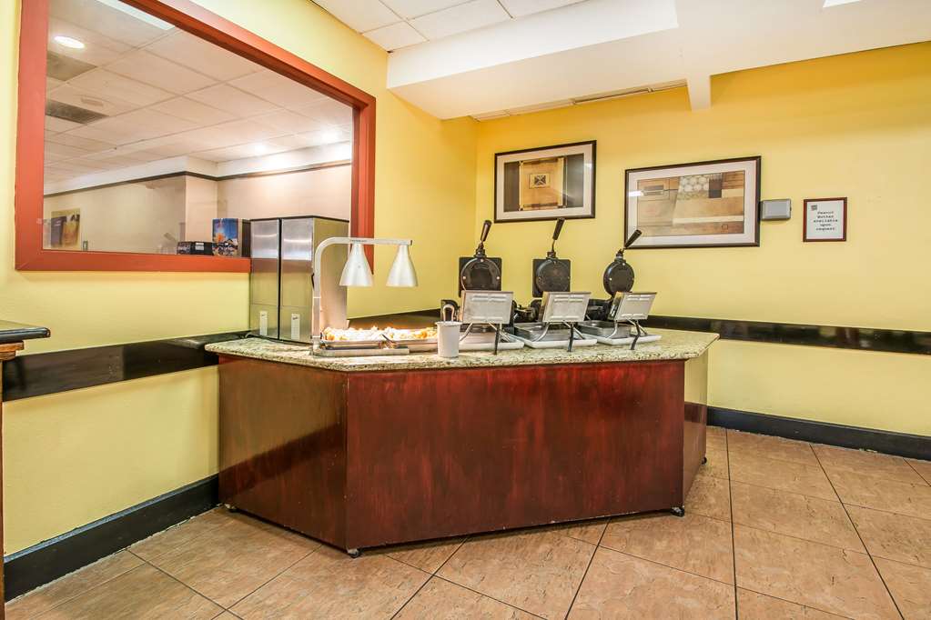 comfort inn and suites kissimmee by the parks