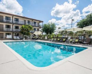 Quality Inn & Suites By The Parks,Davenport>>Celebration,3 star