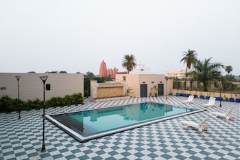 gaurison hotel and resort