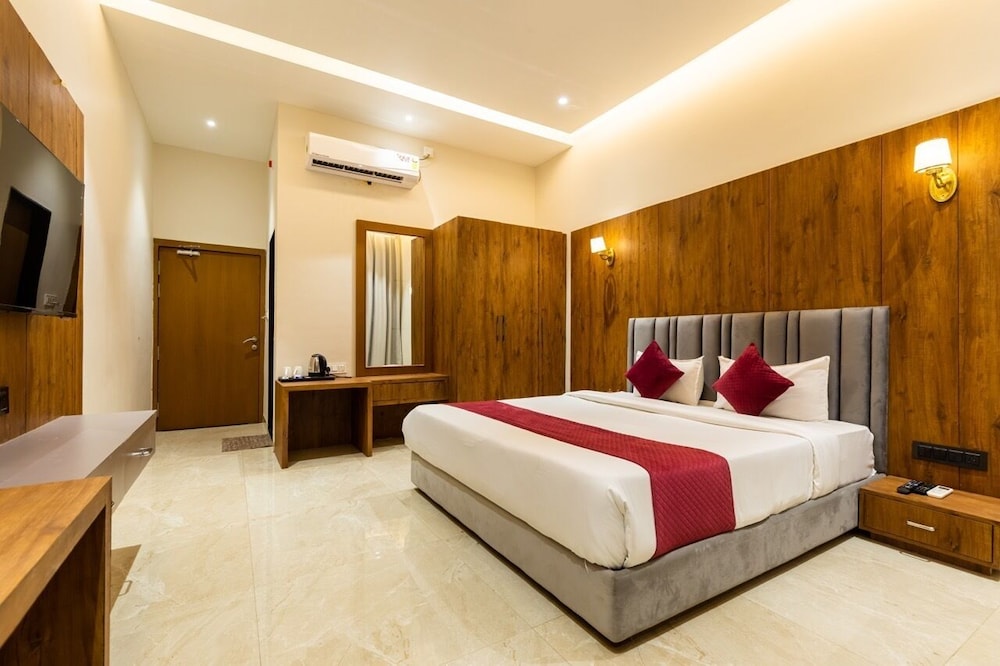 gaurison hotel and resort
