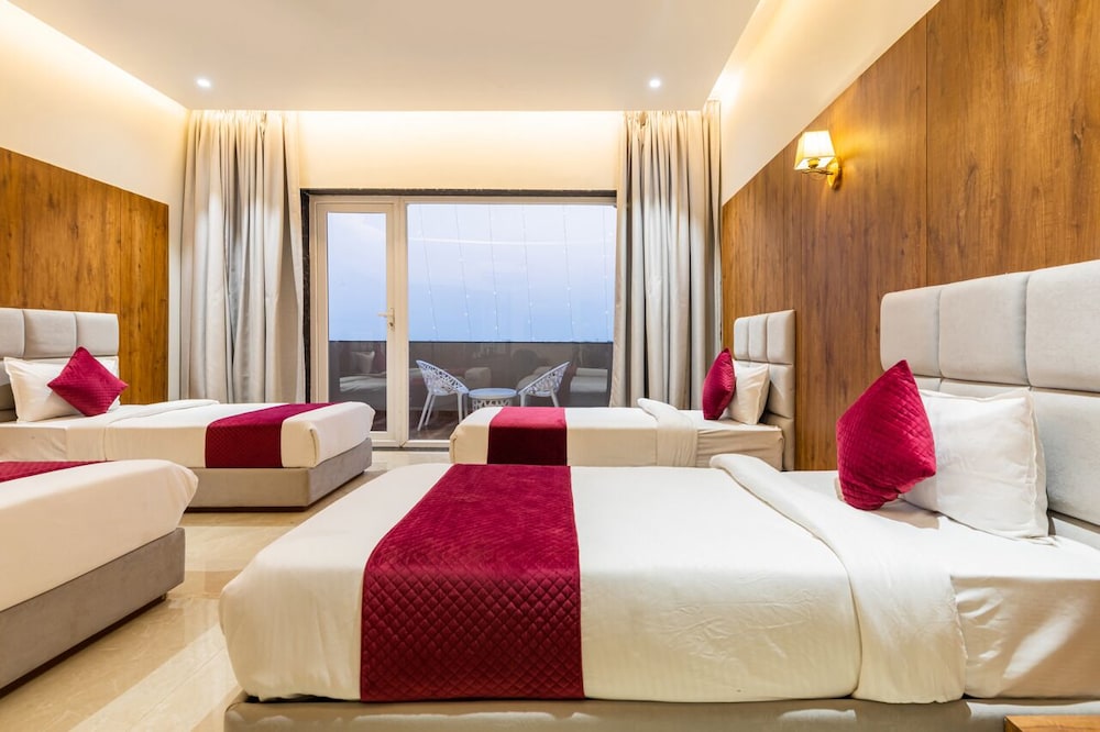 gaurison hotel and resort