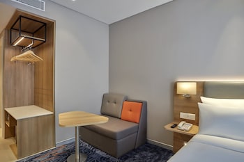 holiday inn express bengaluru bommasandra