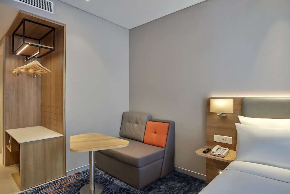 holiday inn express bengaluru bommasandra