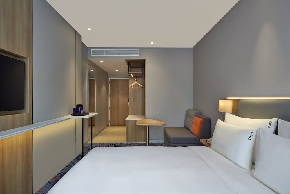 holiday inn express bengaluru bommasandra