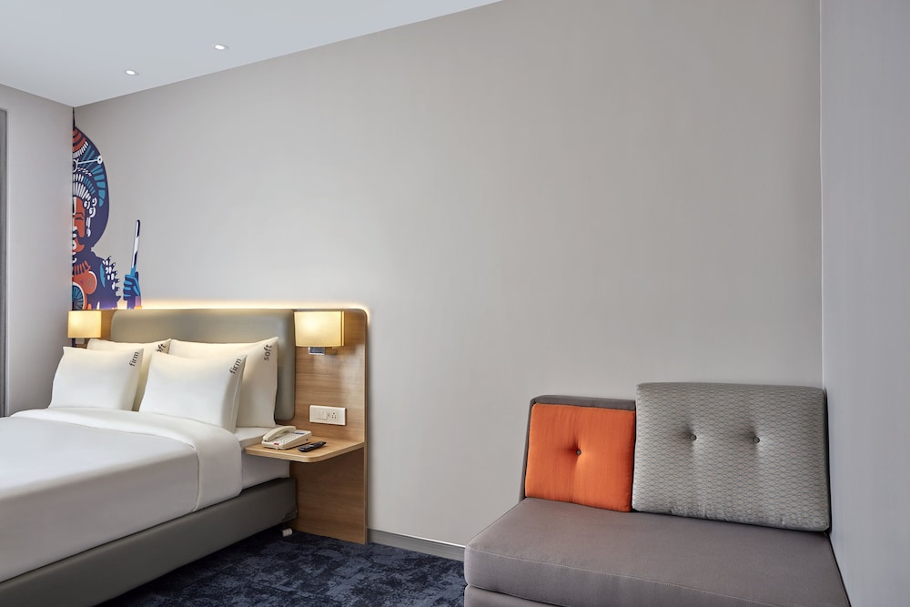 holiday inn express bengaluru bommasandra