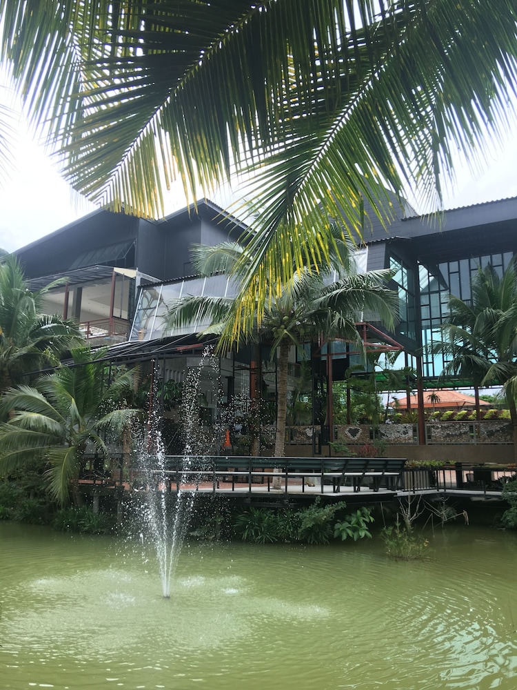 green view village resort
