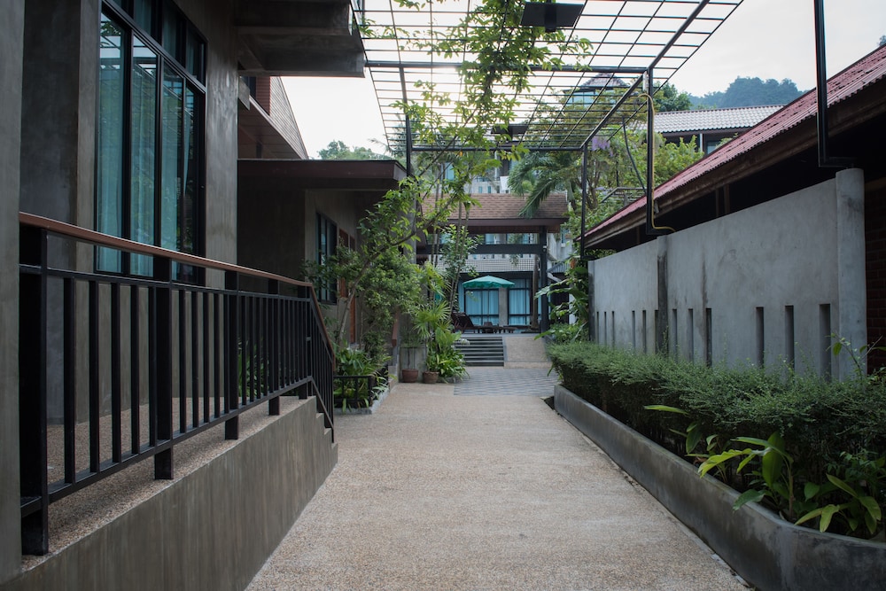 green view village resort