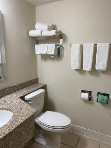 travelodge by wyndham iowa city