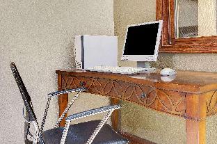 travelodge by wyndham iowa city