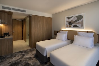 pullman sydney penrith